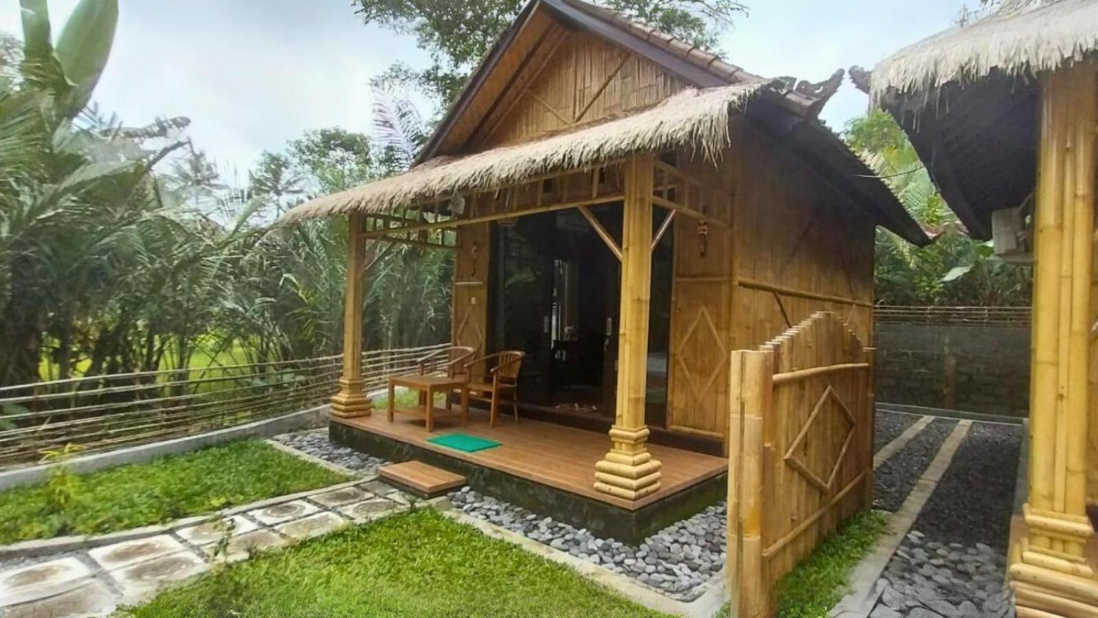 Pondok Sapta Sallaca Selat Exterior photo