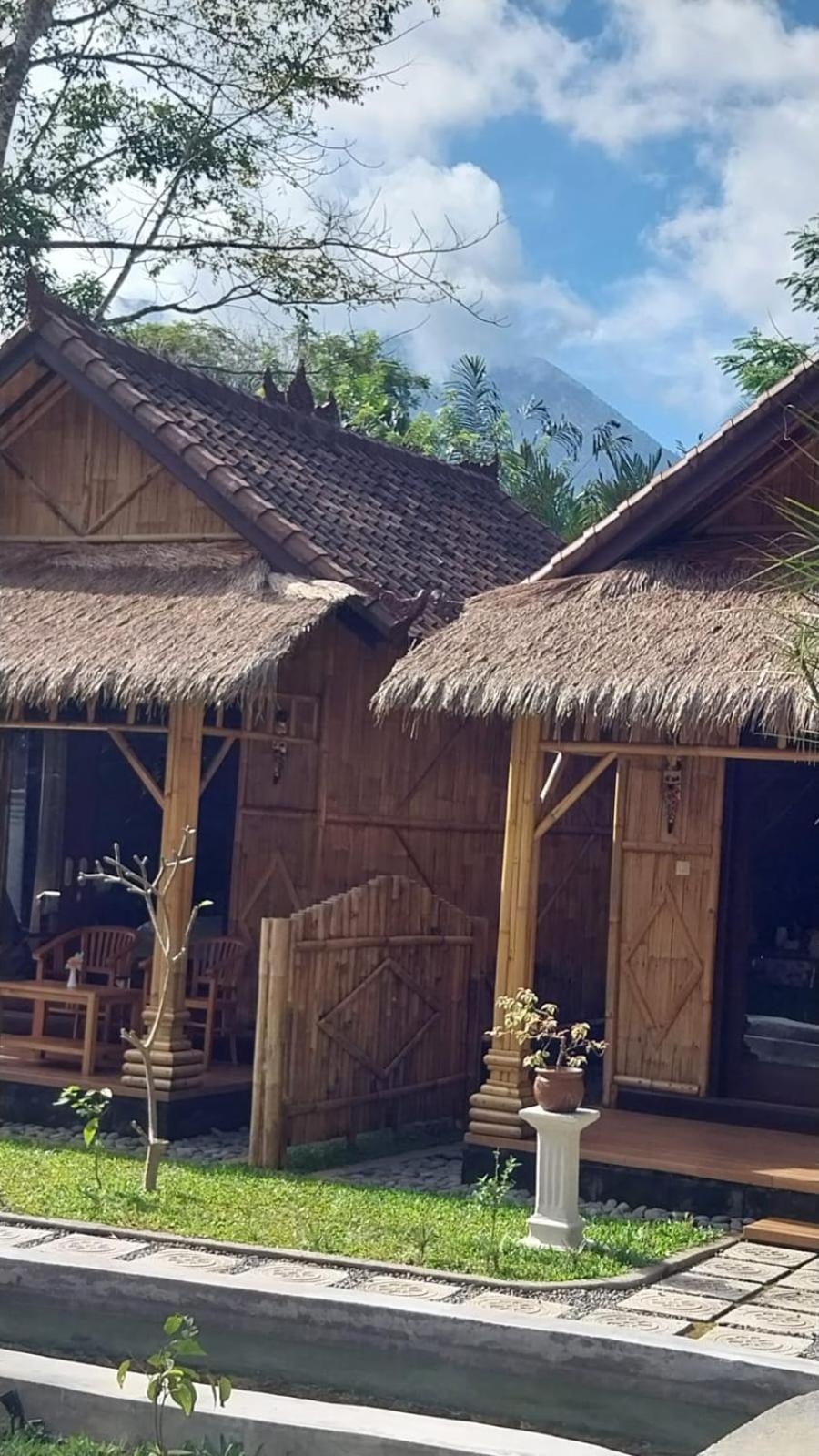Pondok Sapta Sallaca Selat Exterior photo